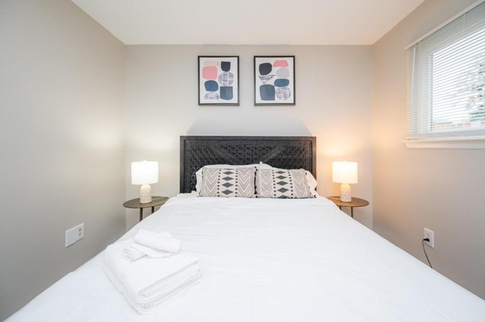 Apartmán Welcoming 2Br With Parking And Perfect Location Durham Exteriér fotografie